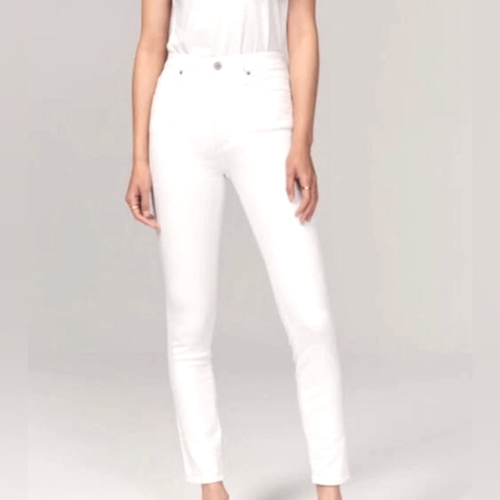 A&F Mid Rise Skinny Ankle Jeans. Size 29 Short